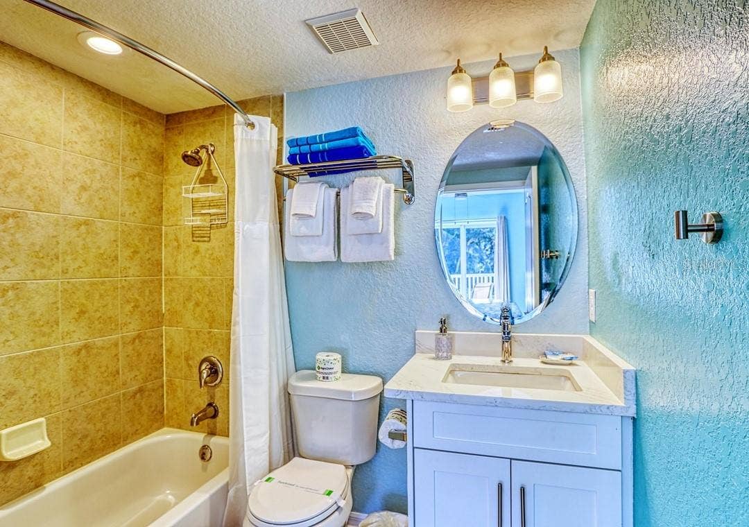 12000 GULF BOULEVARD, #403S, Treasure Island, FL 33706 12000 GULF BOULEVARD, #403S, Treasure Island, FL 33706
