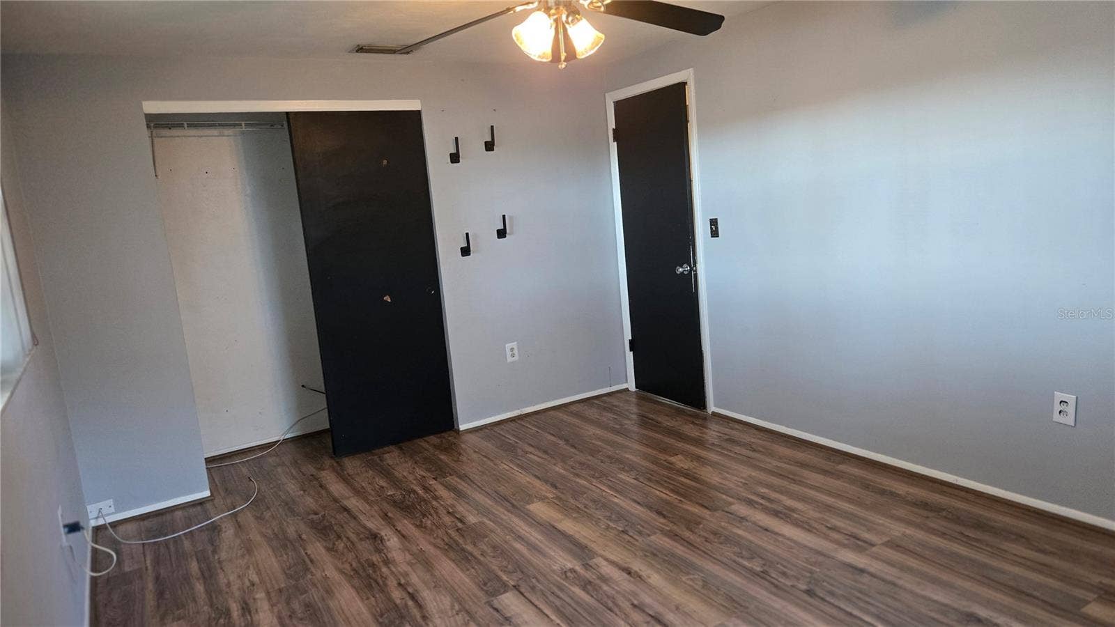 6123 MOOG RD, New Port Richey, FL 34652 6123 MOOG RD, New Port Richey, FL 34652