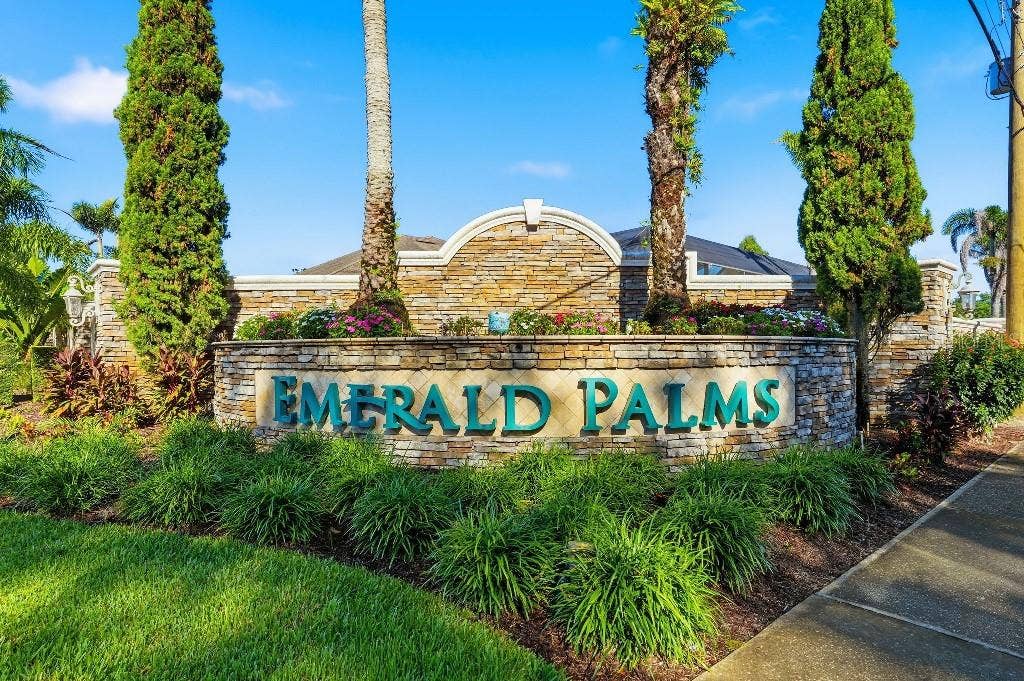 4462 EMERALD PALMS LANE, Winter Haven, FL 33884 4462 EMERALD PALMS LANE, Winter Haven, FL 33884