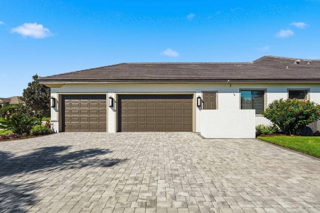 4462 EMERALD PALMS LANE, Winter Haven, FL 33884 4462 EMERALD PALMS LANE, Winter Haven, FL 33884
