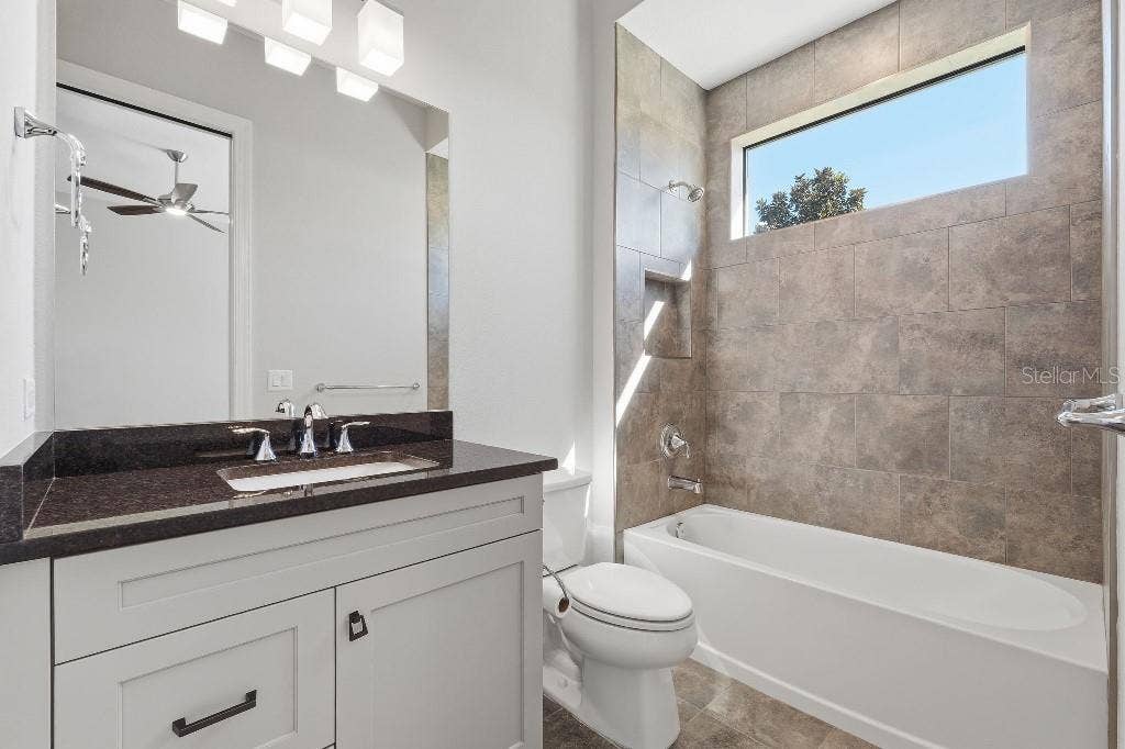 4462 EMERALD PALMS LANE, Winter Haven, FL 33884 4462 EMERALD PALMS LANE, Winter Haven, FL 33884