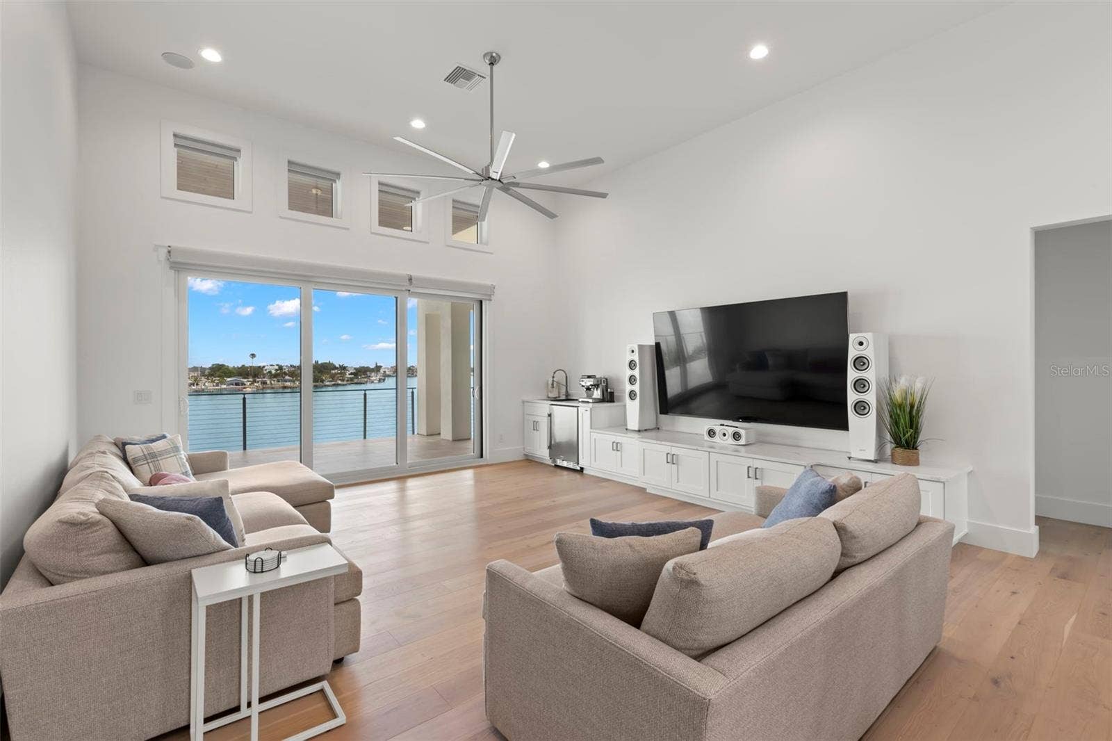 Third floor Loft