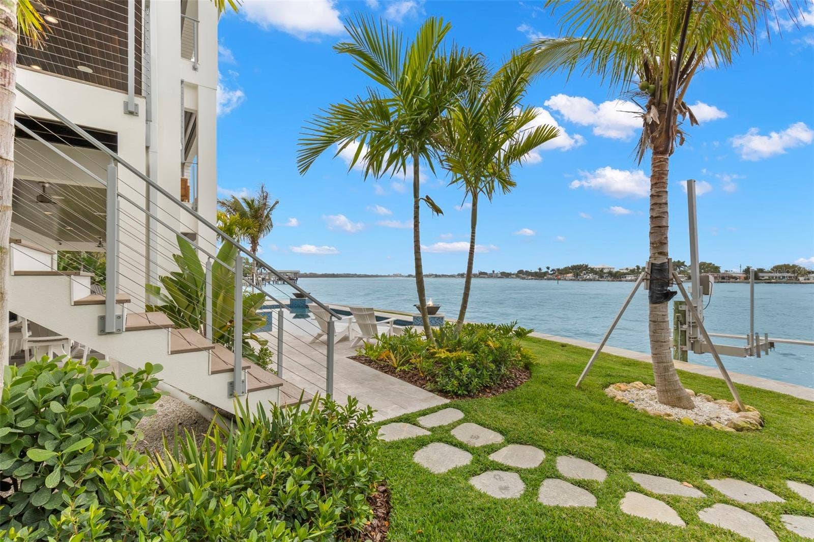 4598 HARBOR HILLS DRIVE, Largo, FL 33770