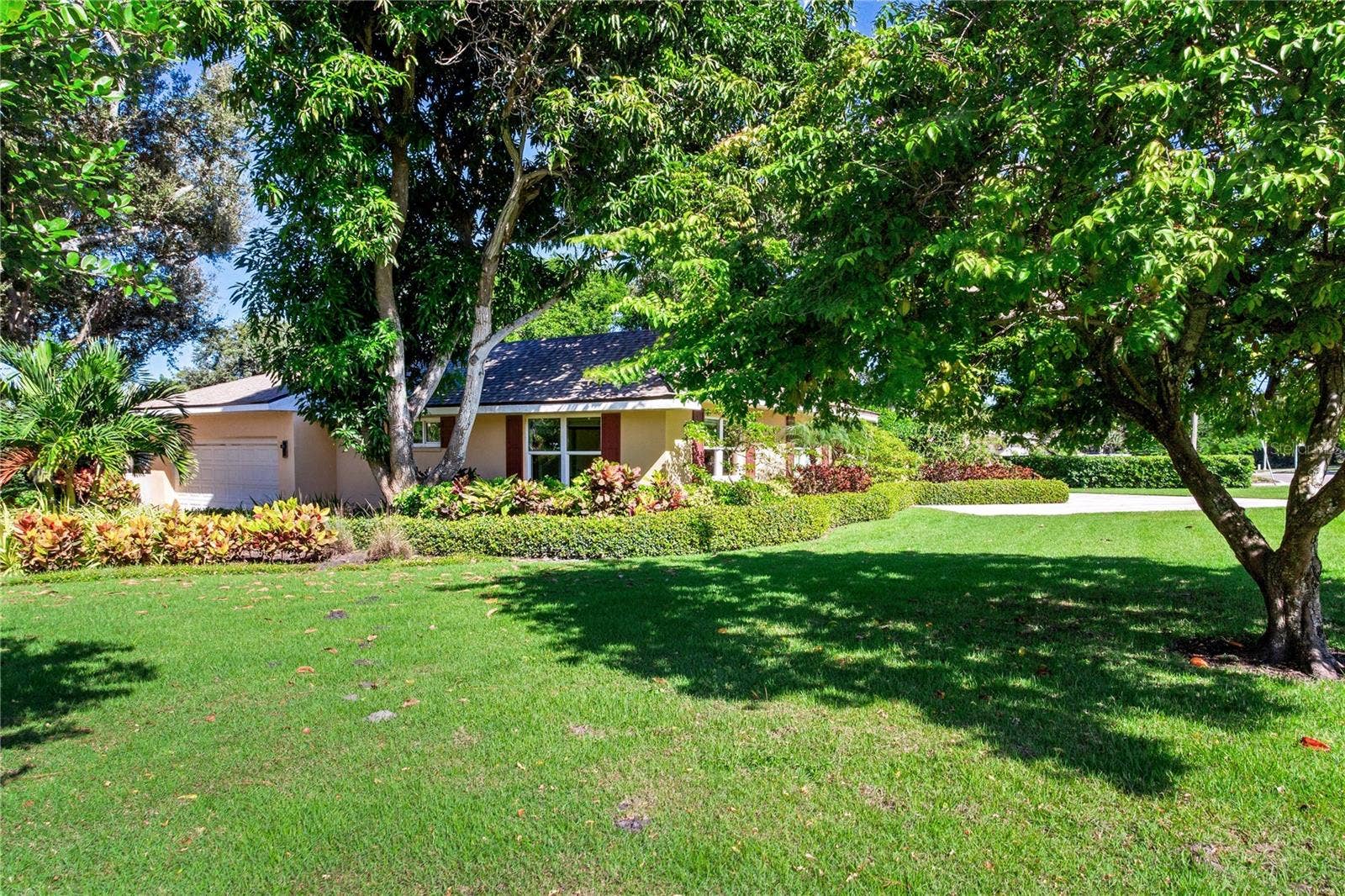 1734 EAGLES NEST DRIVE, Belleair, FL 33756 1734 EAGLES NEST DRIVE, Belleair, FL 33756