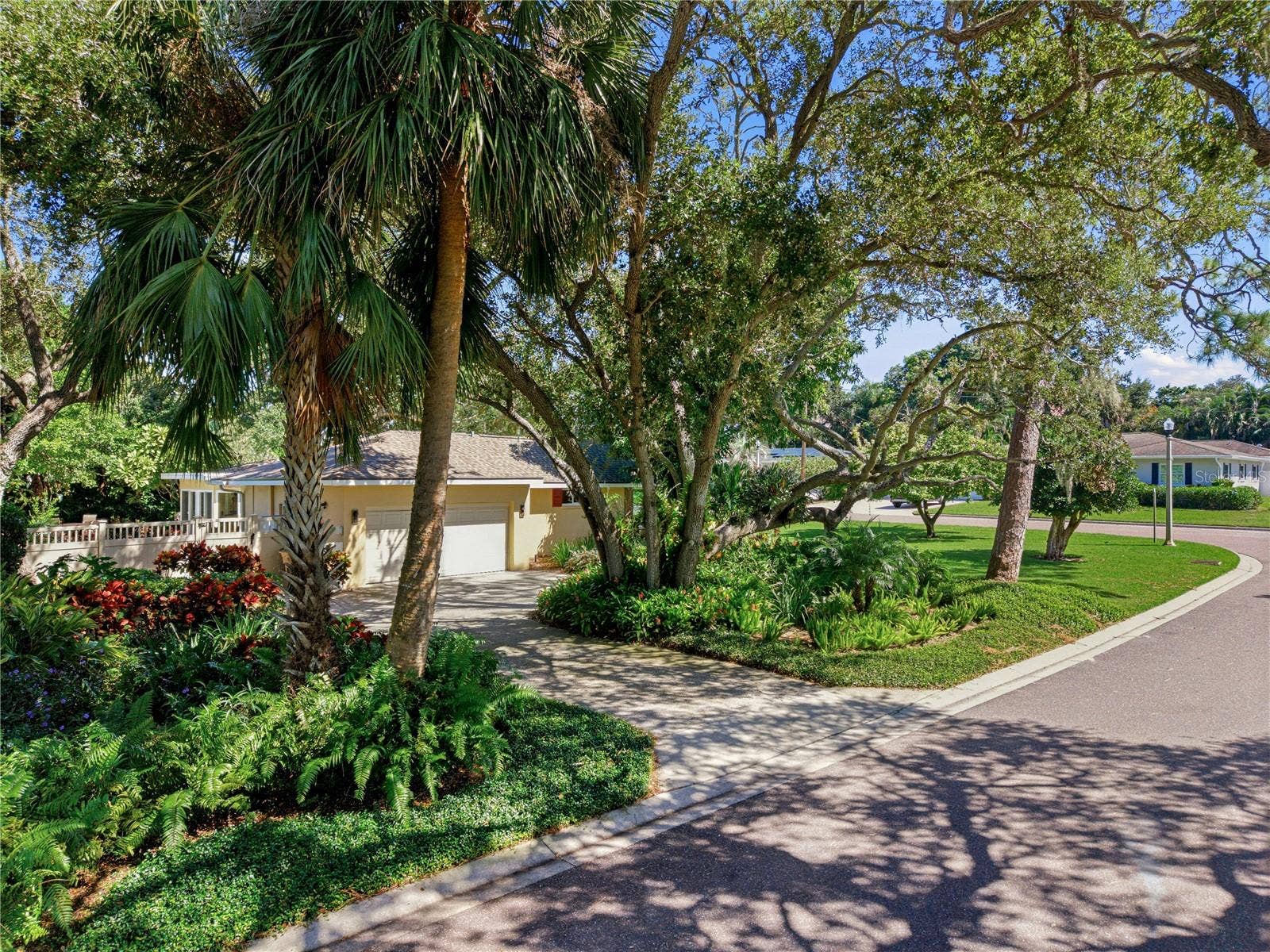 1734 EAGLES NEST DRIVE, Belleair, FL 33756 1734 EAGLES NEST DRIVE, Belleair, FL 33756