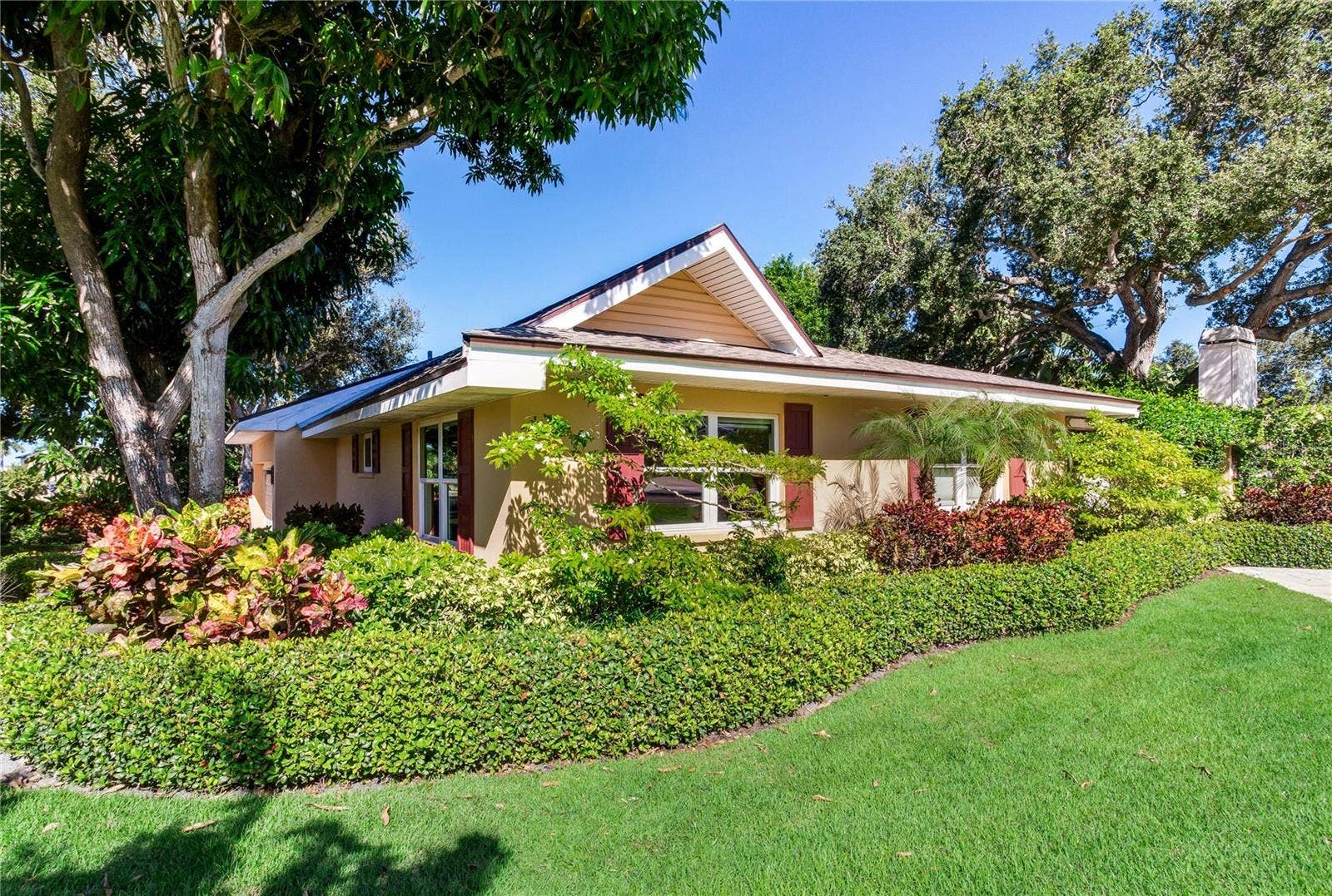 1734 EAGLES NEST DRIVE, Belleair, FL 33756 1734 EAGLES NEST DRIVE, Belleair, FL 33756