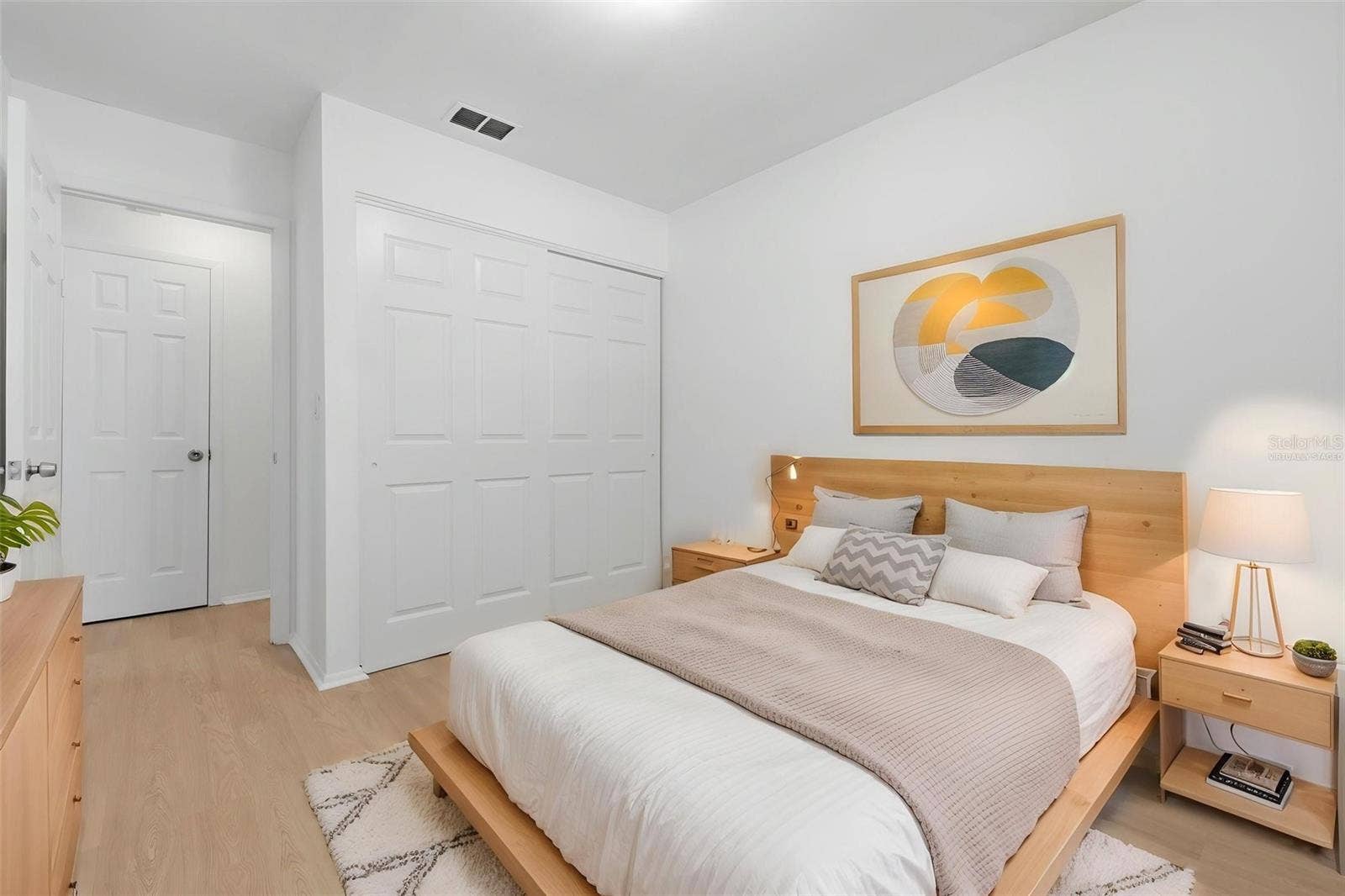 3010 EMERSON AVENUE S, St Petersburg, FL 33712 Virtually staged