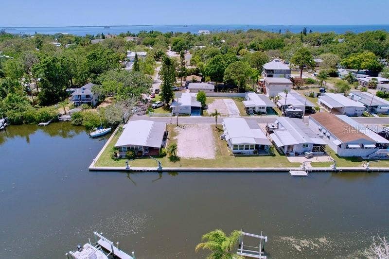 18 YAWL, Palm Harbor, FL 34683 18 YAWL, Palm Harbor, FL 34683