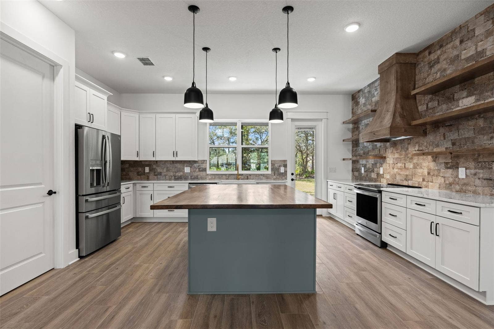 10077 LORETTO ST, Spring Hill, FL 34608 10077 LORETTO ST, Spring Hill, FL 34608