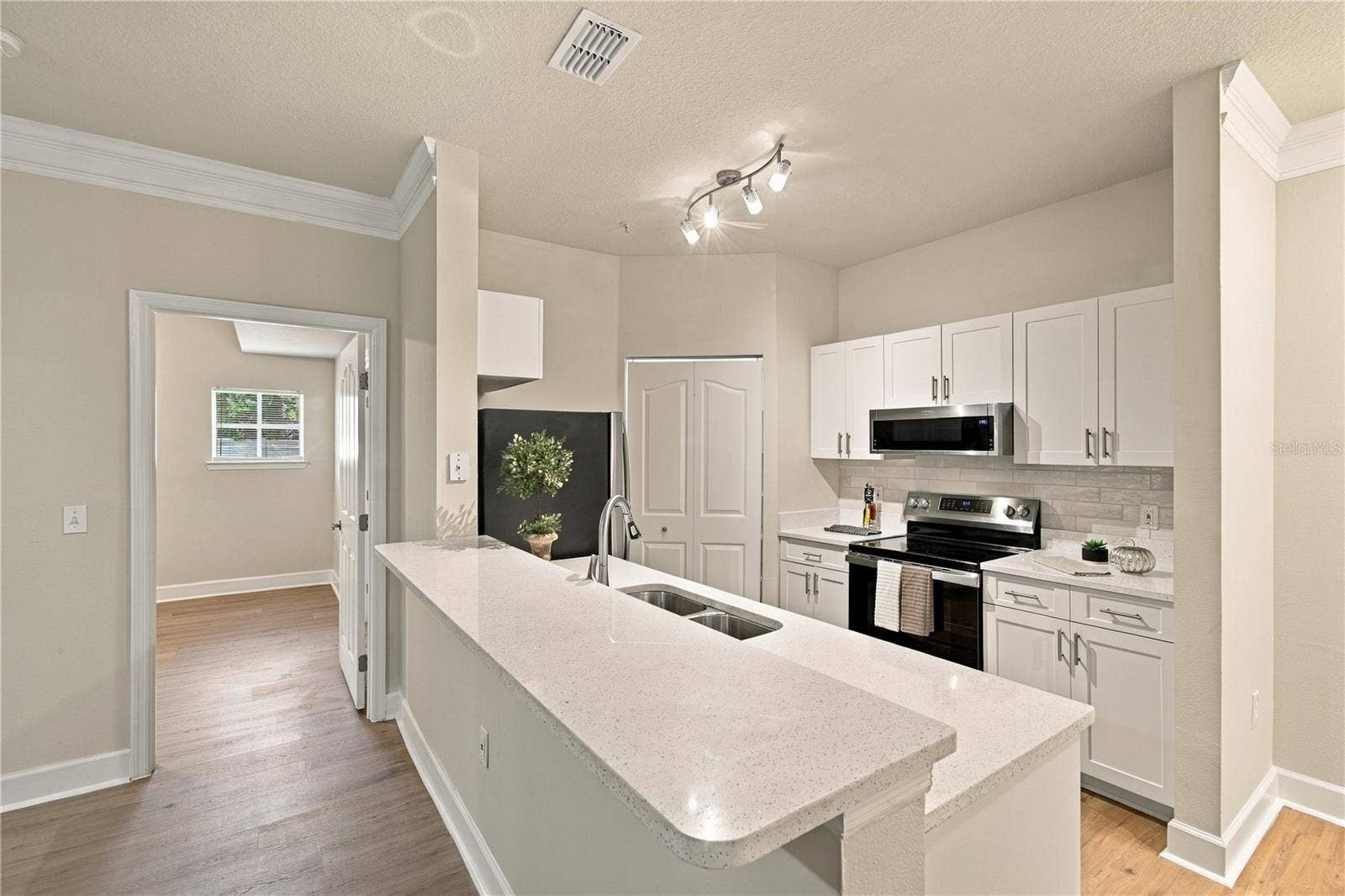 4207 S DALE MABRY HIGHWAY, #2113, Tampa, FL 33611