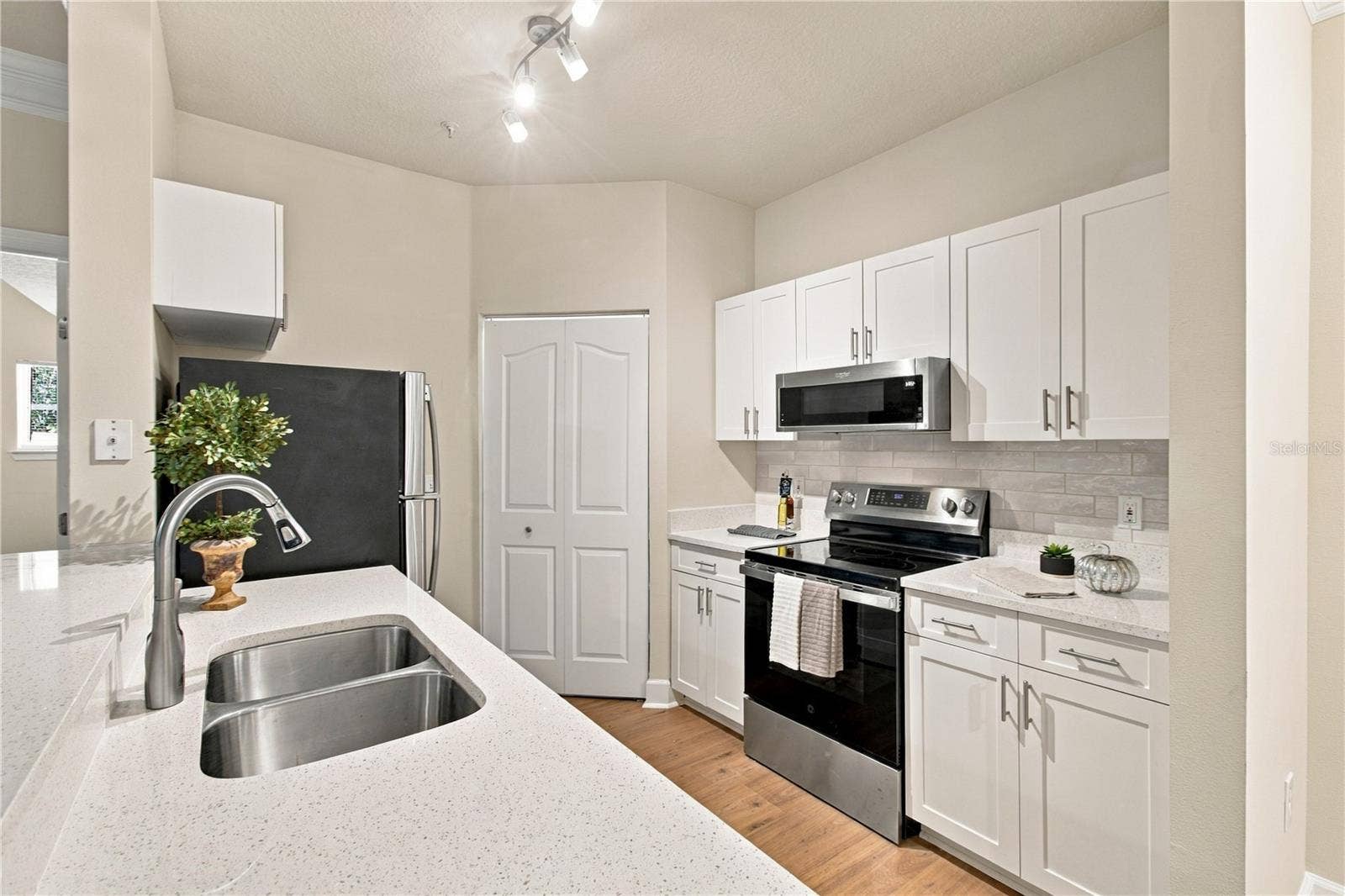 4207 S DALE MABRY HIGHWAY, #2113, Tampa, FL 33611