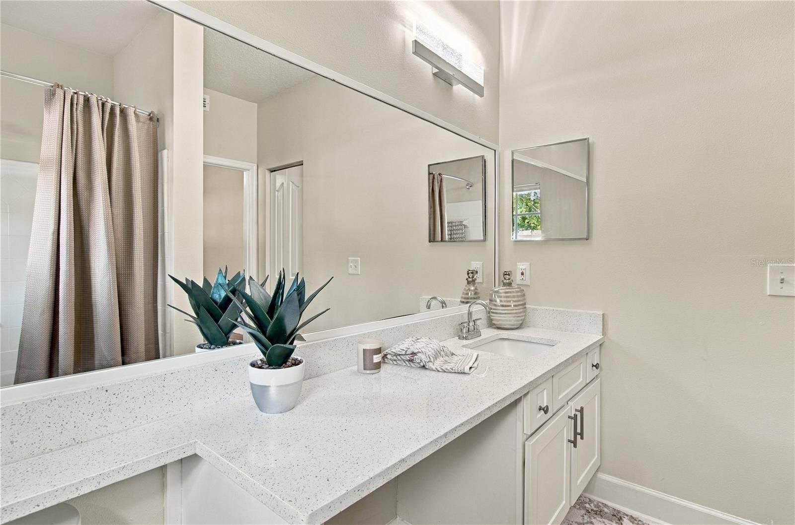 4207 S DALE MABRY HIGHWAY, #2113, Tampa, FL 33611