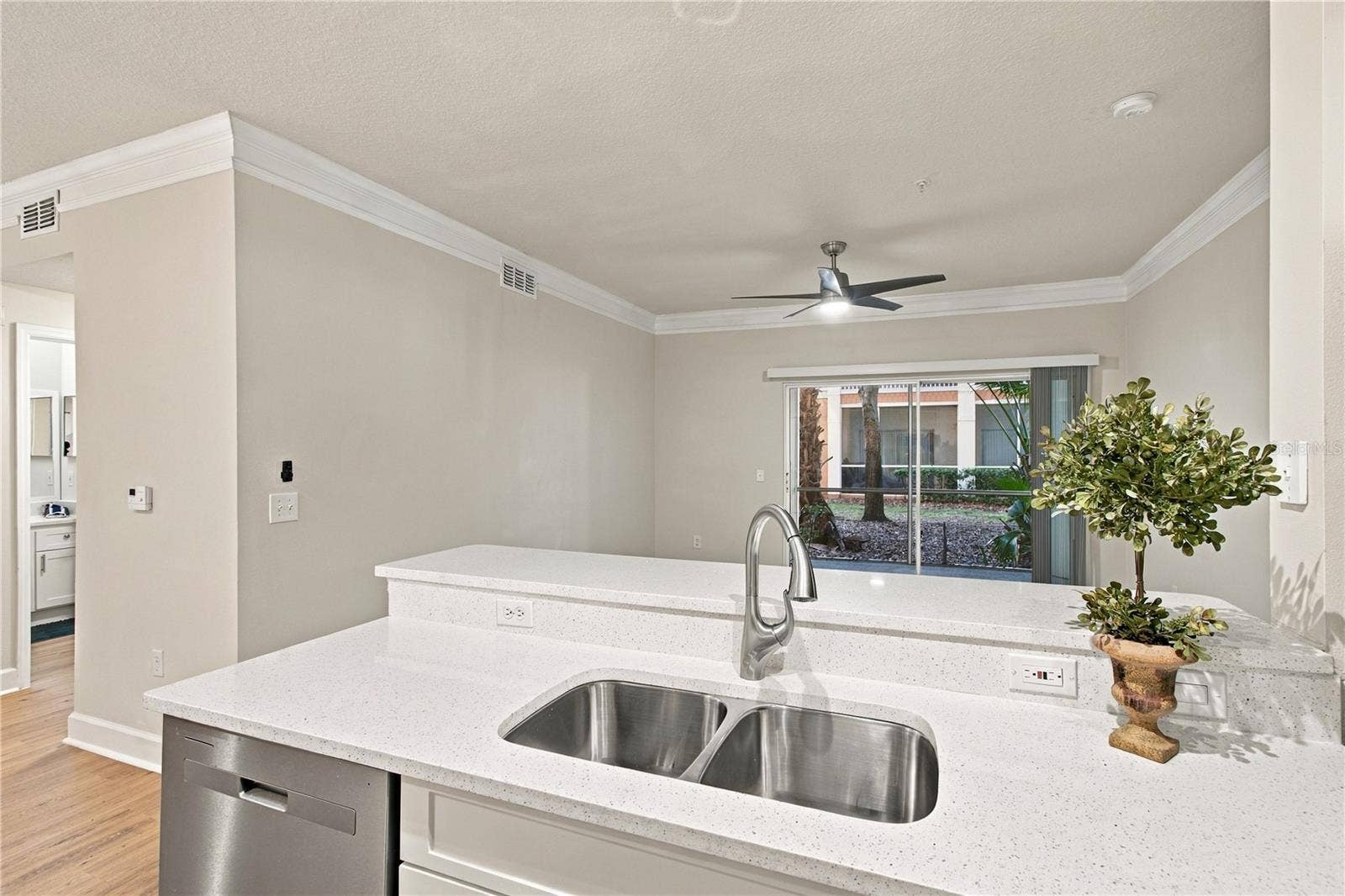 4207 S DALE MABRY HIGHWAY, #2113, Tampa, FL 33611