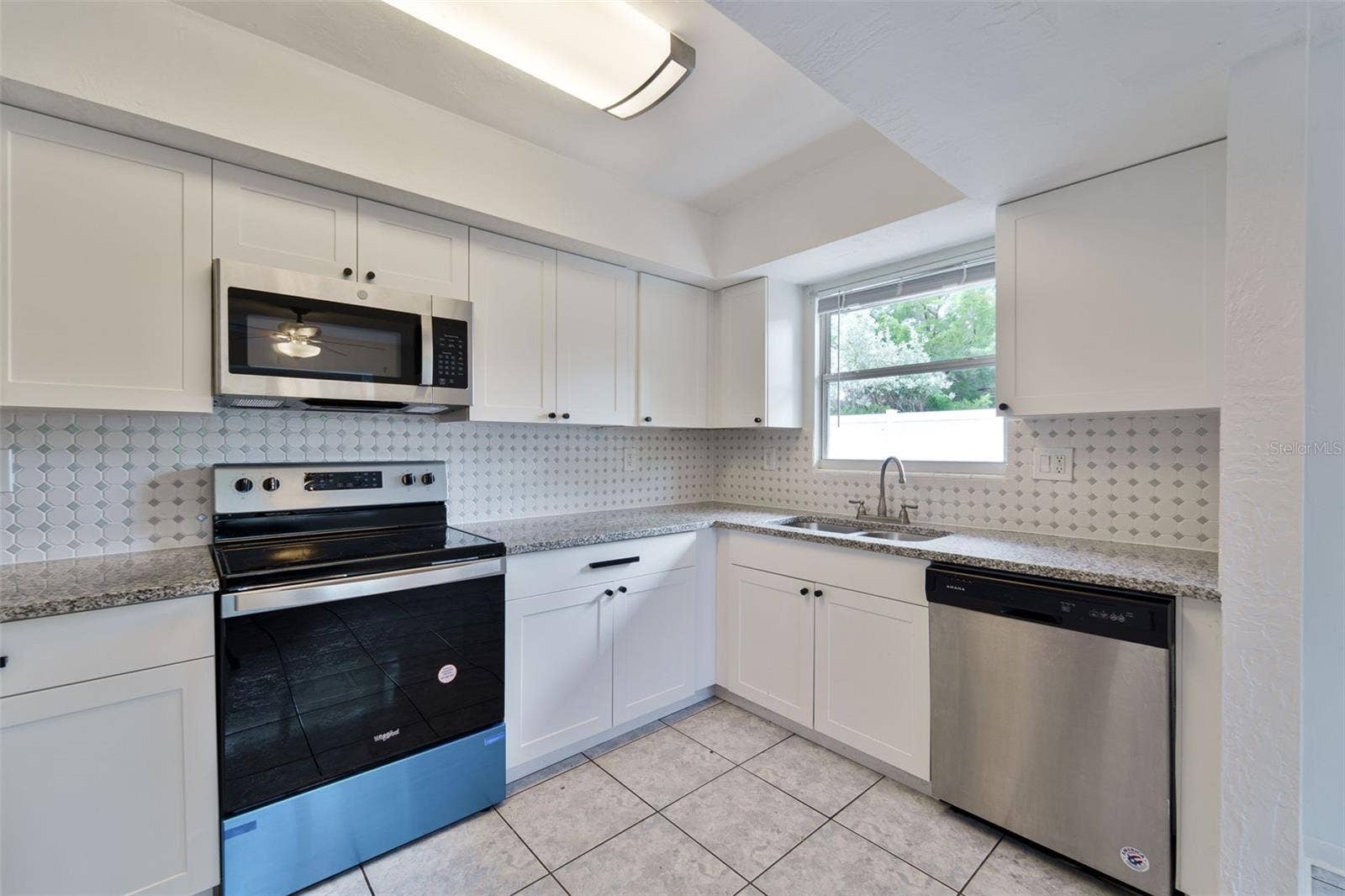 3517 SHERWOOD DRIVE, Largo, FL 33771 3517 SHERWOOD DRIVE, Largo, FL 33771