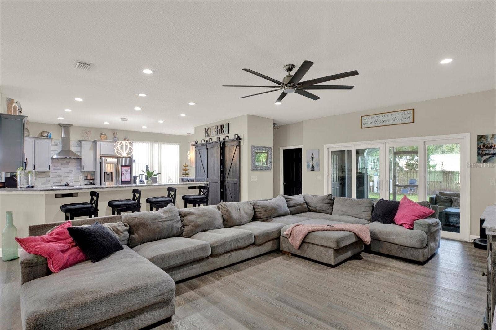2416 BURLWOOD DRIVE, Lutz, FL 33549