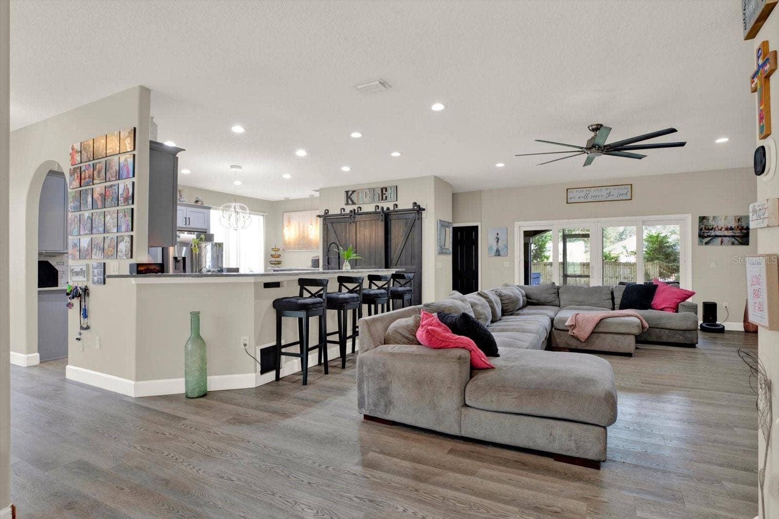 2416 BURLWOOD DRIVE, Lutz, FL 33549