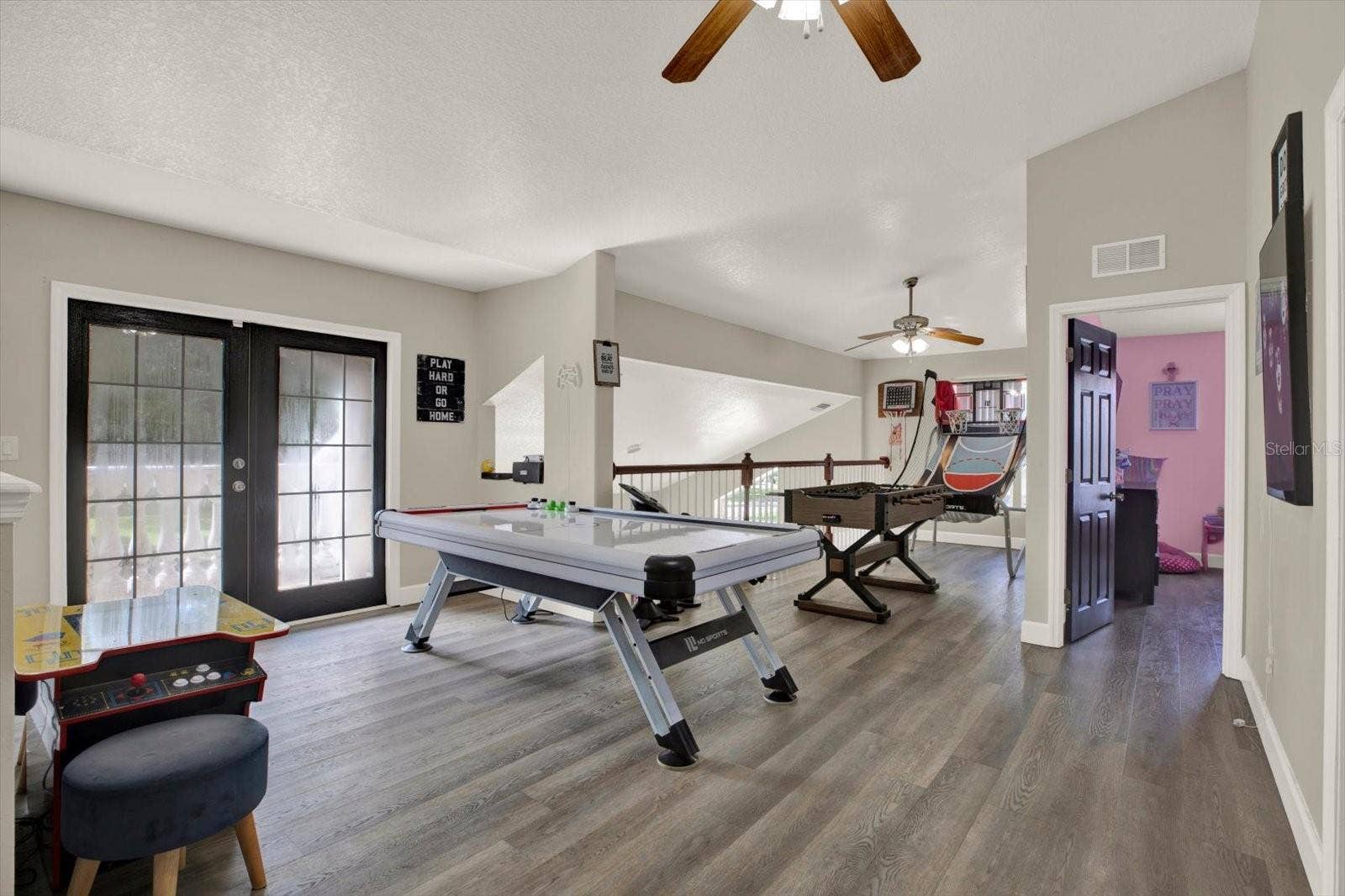 2416 BURLWOOD DRIVE, Lutz, FL 33549