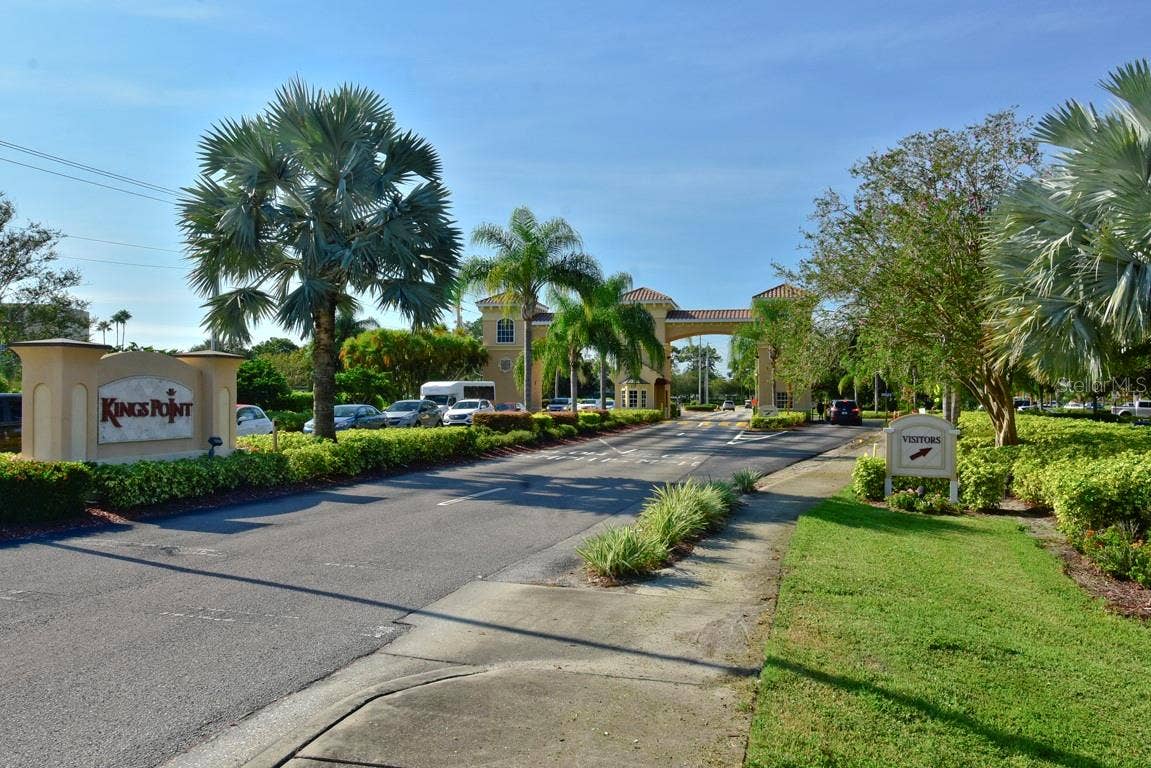2109 HARLESTON PLACE, Sun City Center, FL 33573 Community Amenities