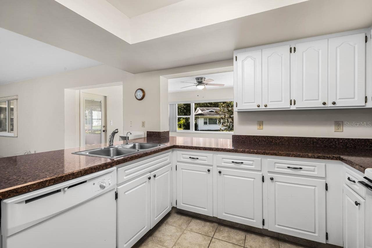 2109 HARLESTON PLACE, Sun City Center, FL 33573 2109 HARLESTON PLACE, Sun City Center, FL 33573