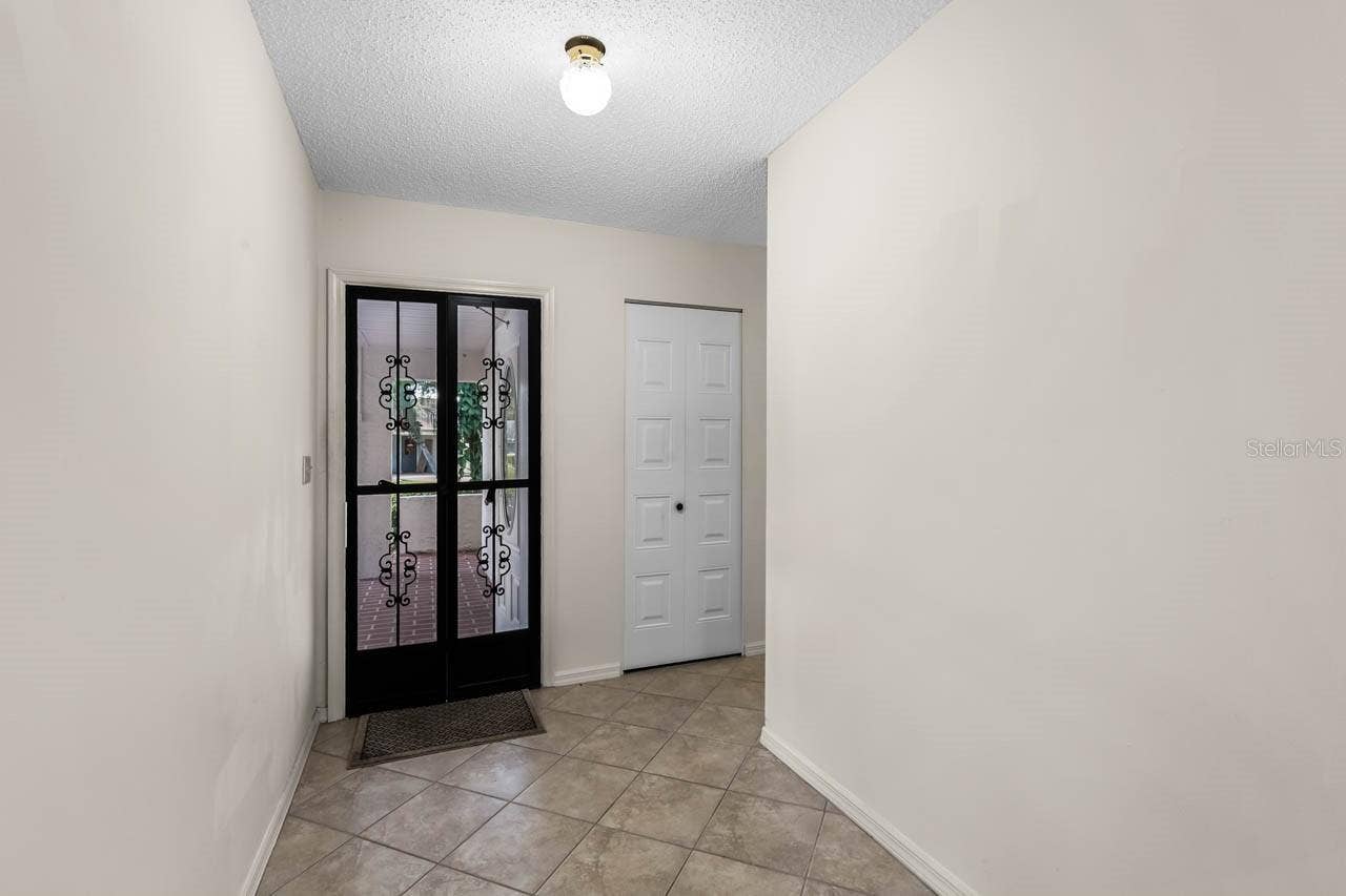 2109 HARLESTON PLACE, Sun City Center, FL 33573 Front Door