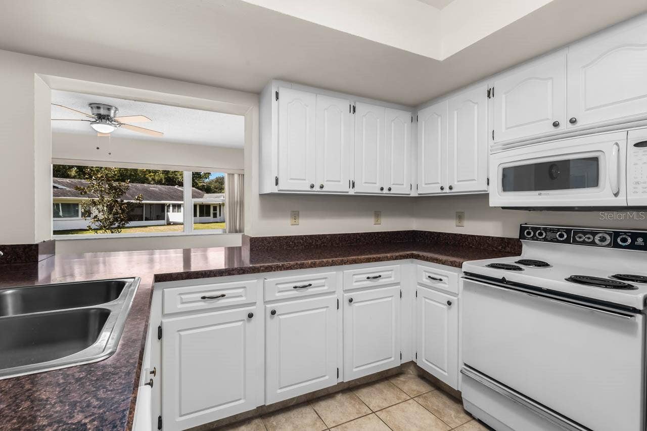 2109 HARLESTON PLACE, Sun City Center, FL 33573 2109 HARLESTON PLACE, Sun City Center, FL 33573