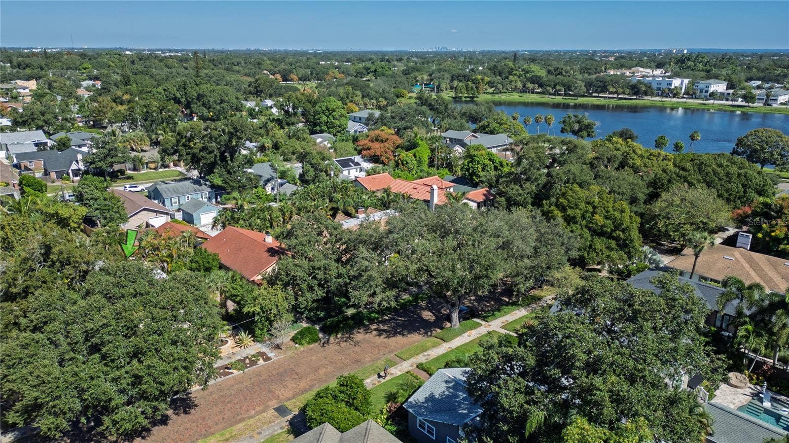 767 17TH AVENUE N, St Petersburg, FL 33704 Steps to Crescent Lake Park