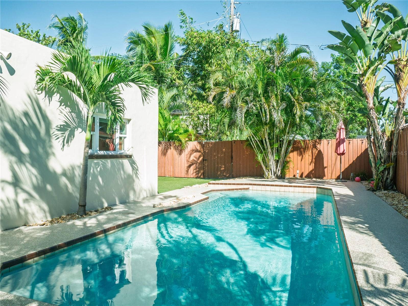 767 17TH AVENUE N, St Petersburg, FL 33704 Beautiful Private Pool