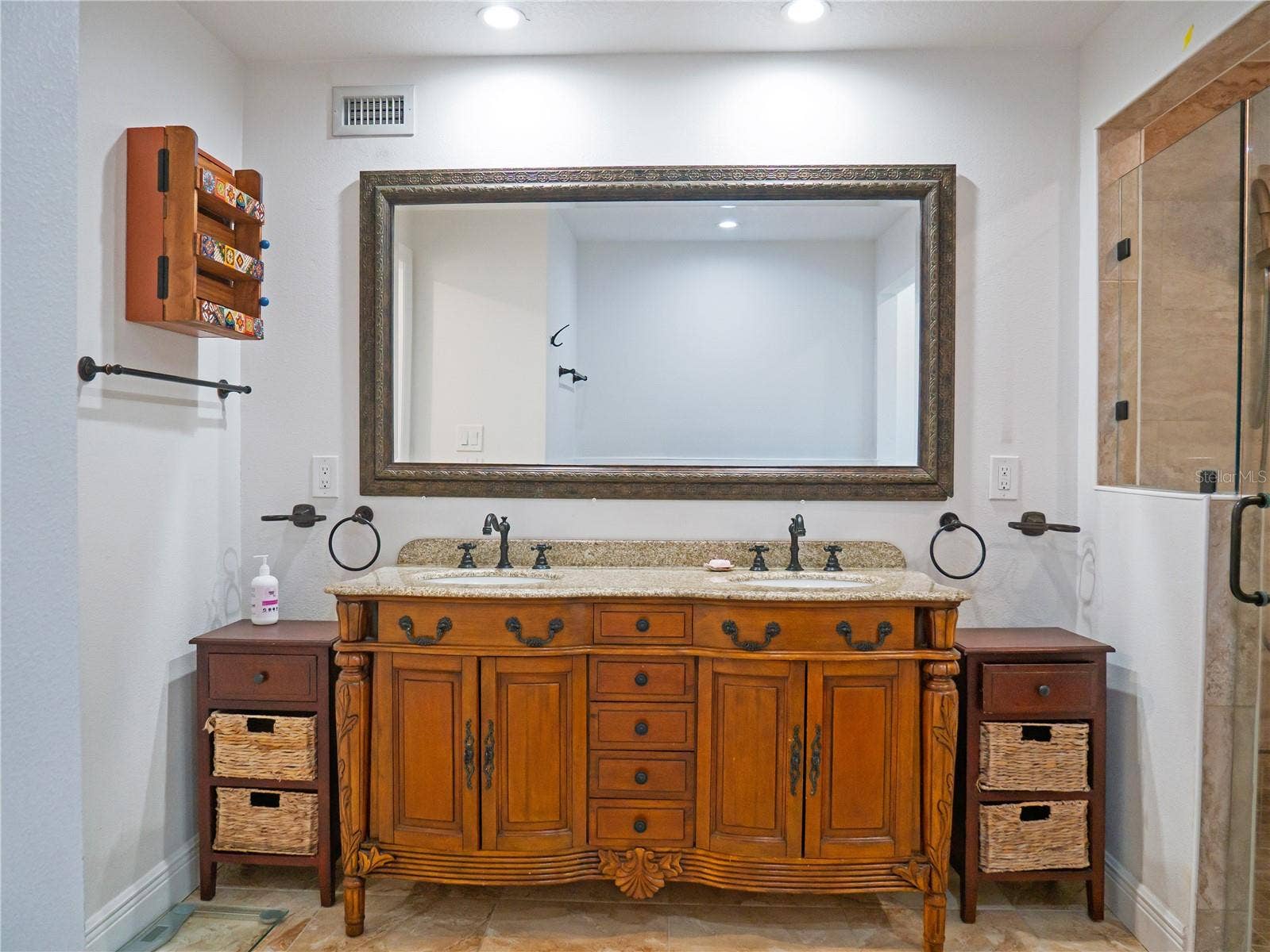 767 17TH AVENUE N, St Petersburg, FL 33704 Primary Bathroom