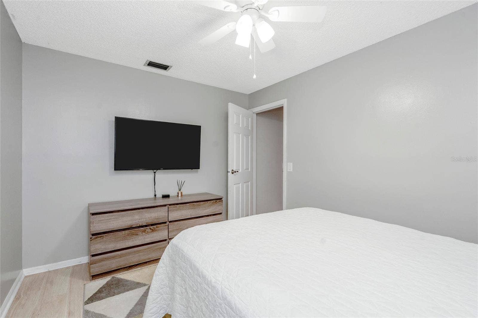1908 LANDSIDE DRIVE, Valrico, FL 33594