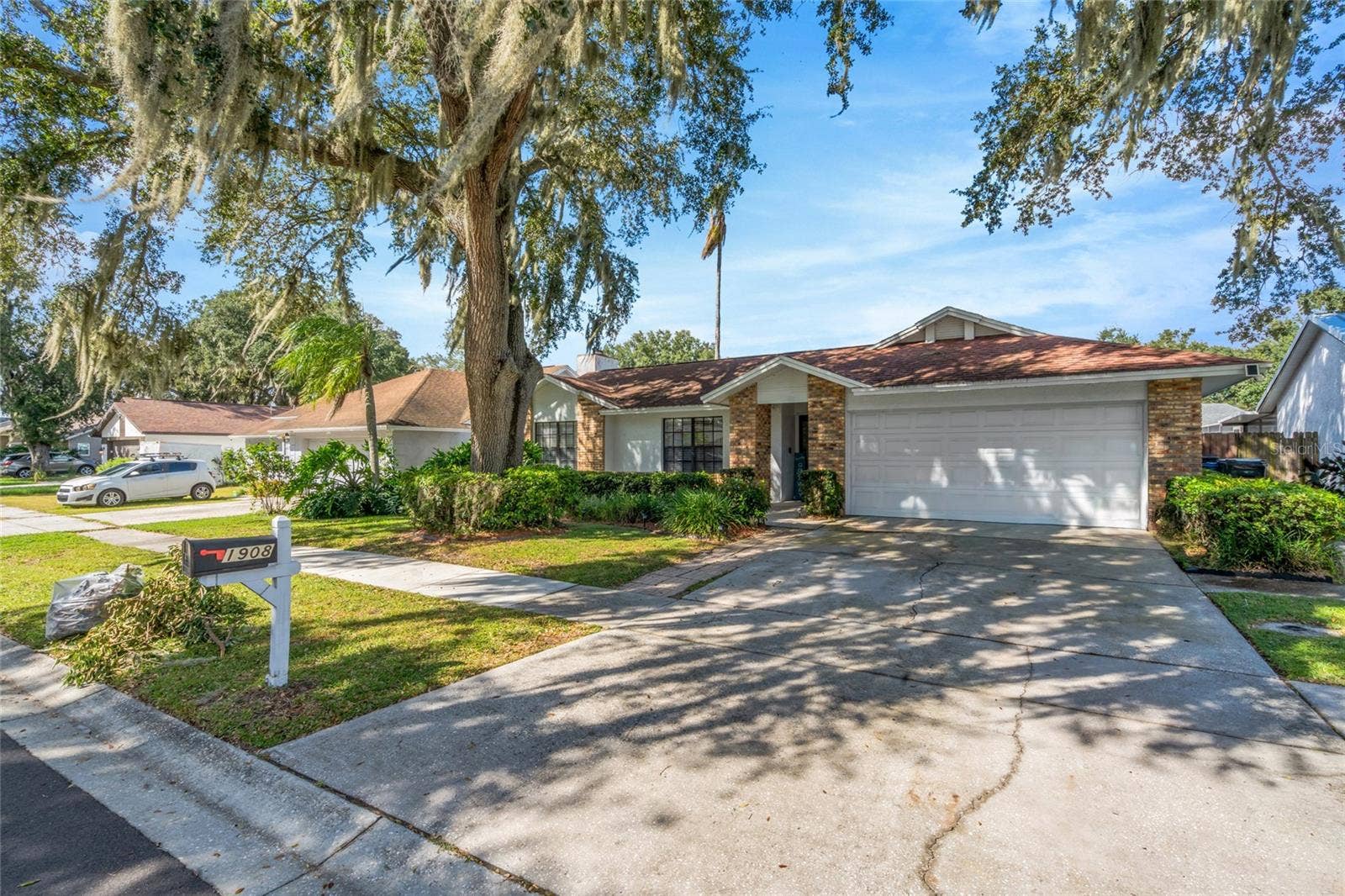 1908 LANDSIDE DRIVE, Valrico, FL 33594