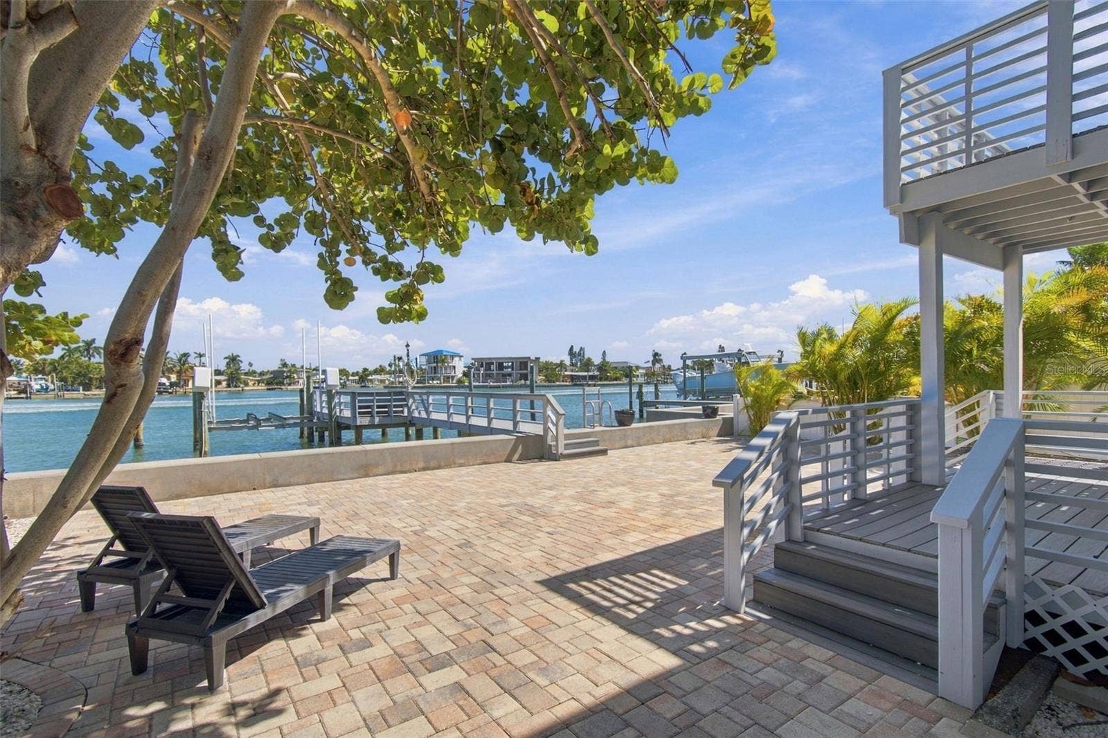8135 BAYSHORE DRIVE, Treasure Island, FL 33706