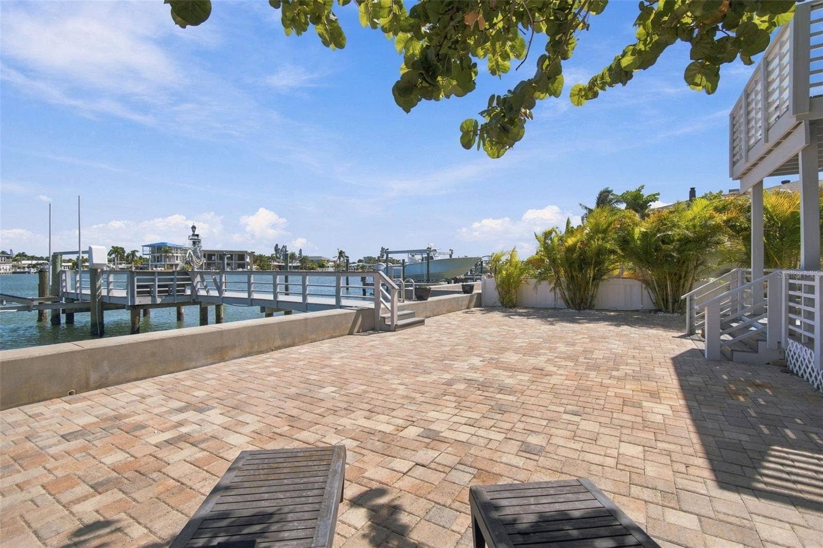 8135 BAYSHORE DRIVE, Treasure Island, FL 33706