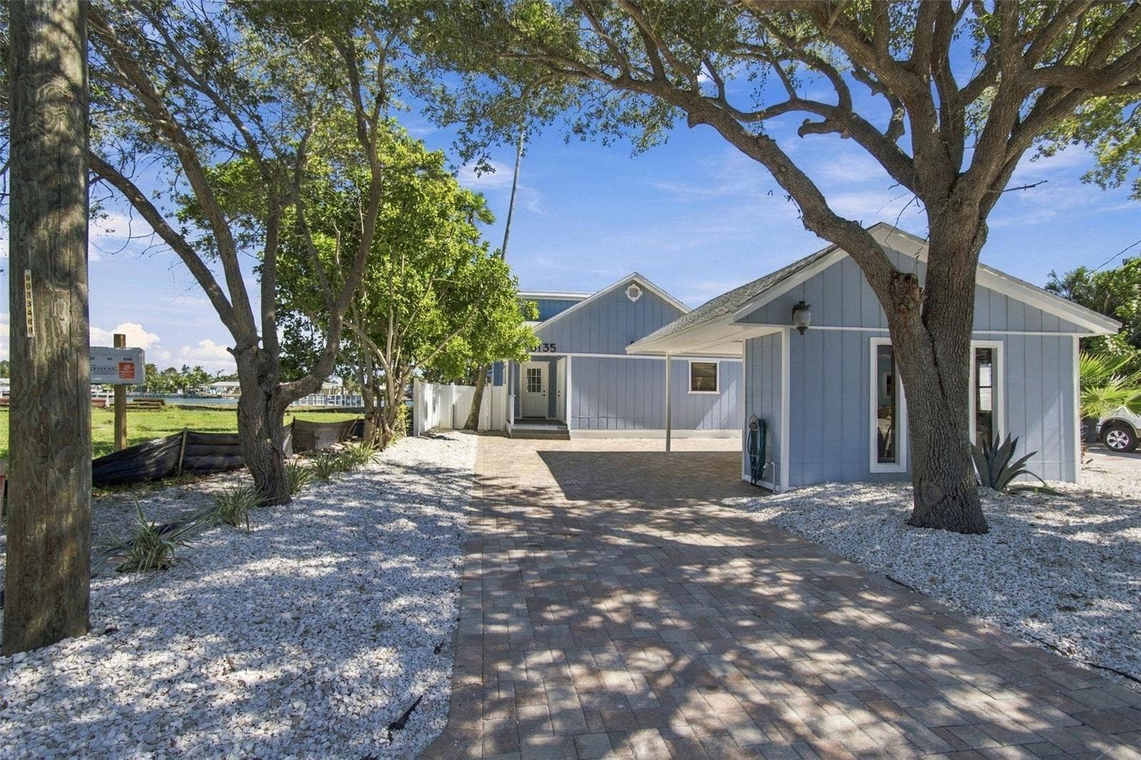 8135 BAYSHORE DRIVE, Treasure Island, FL 33706