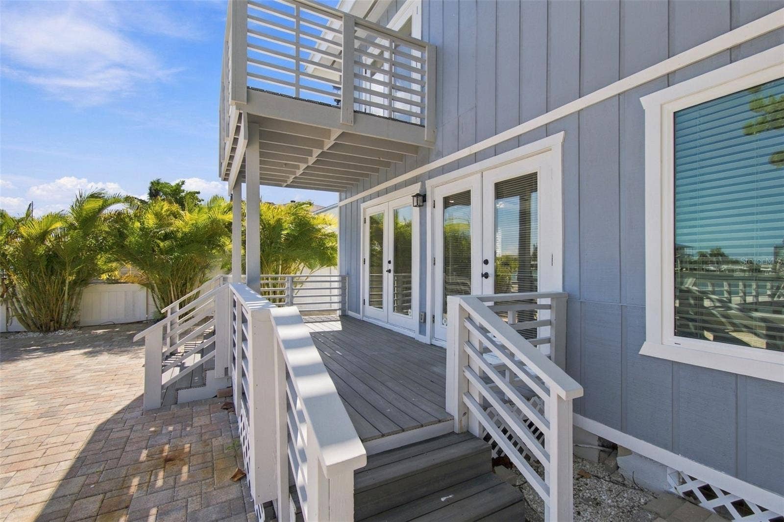 8135 BAYSHORE DRIVE, Treasure Island, FL 33706