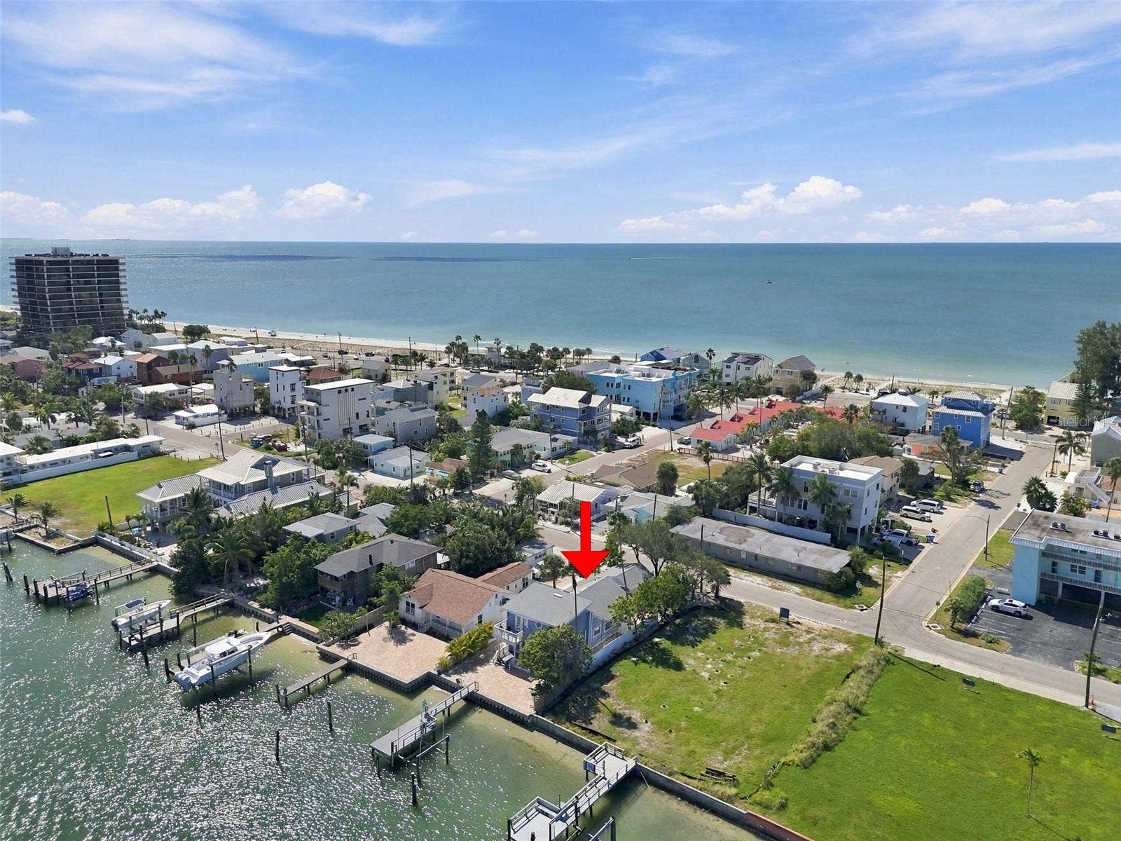 8135 BAYSHORE DRIVE, Treasure Island, FL 33706