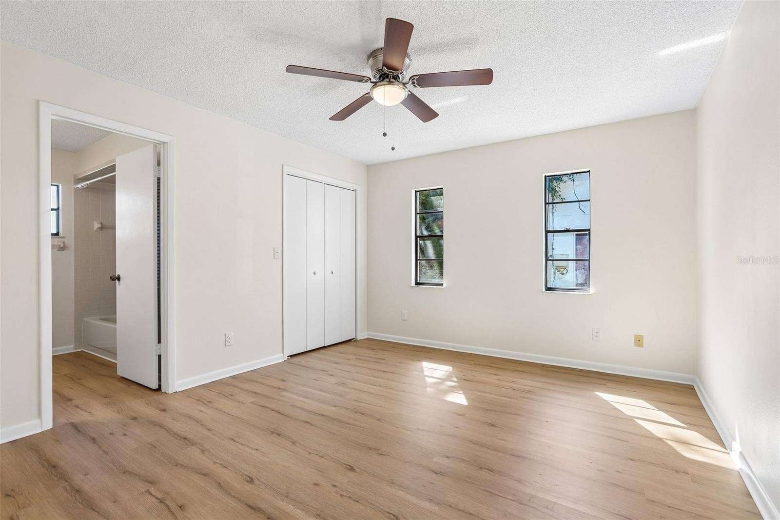 39720 MEADOWOOD LOOP, Zephyrhills, FL 33542 Primary Bedroom