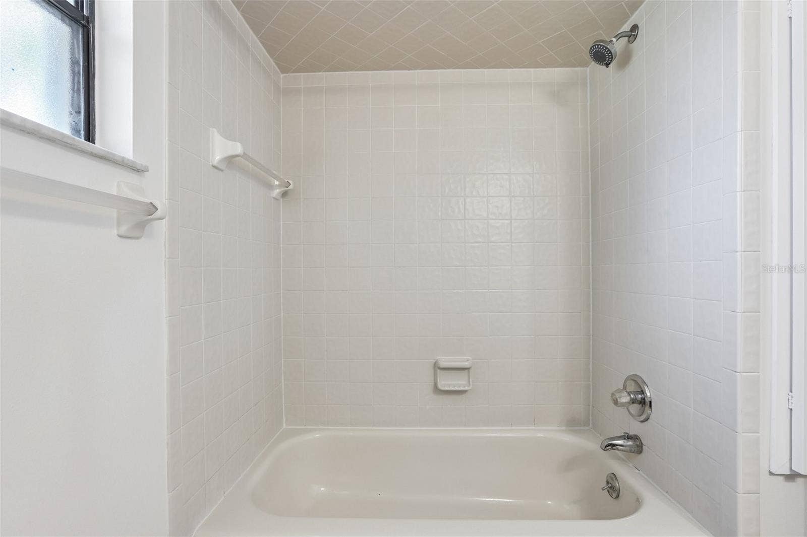 39720 MEADOWOOD LOOP, Zephyrhills, FL 33542 39720 MEADOWOOD LOOP, Zephyrhills, FL 33542