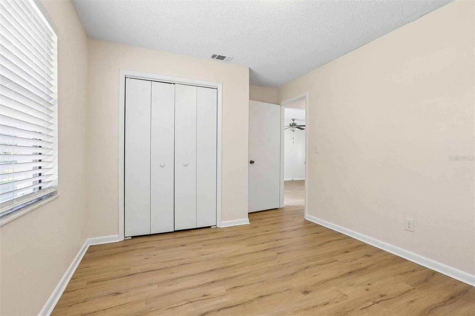 39720 MEADOWOOD LOOP, Zephyrhills, FL 33542 39720 MEADOWOOD LOOP, Zephyrhills, FL 33542