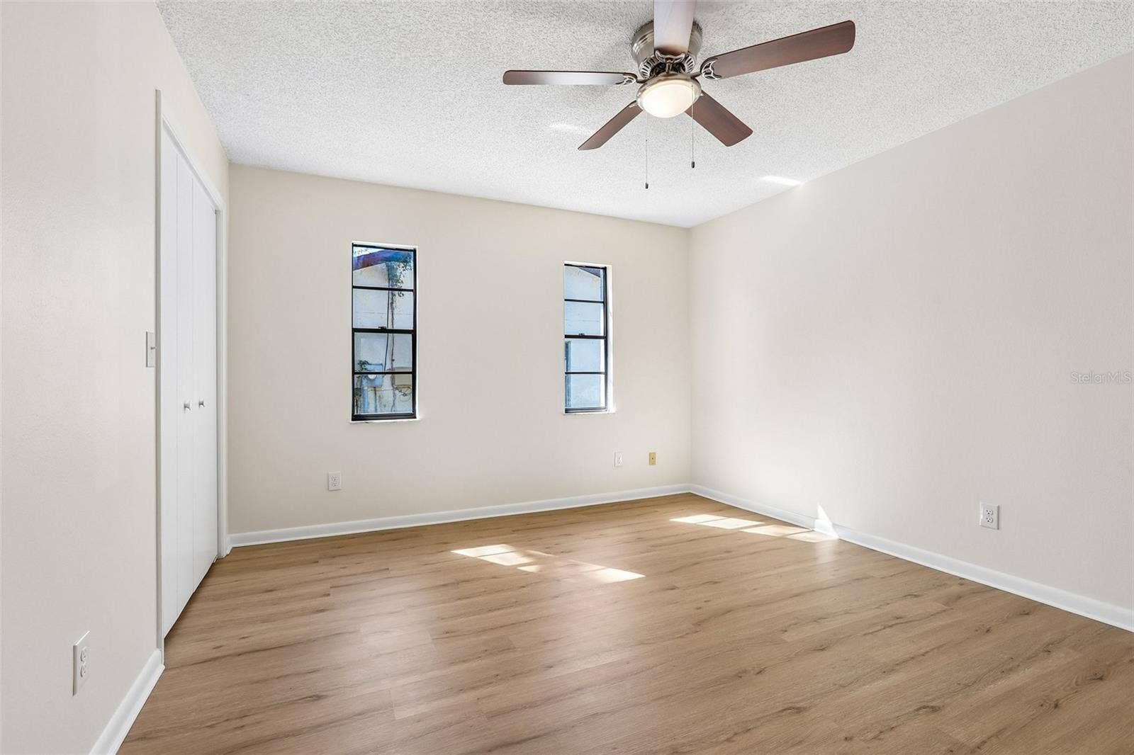 39720 MEADOWOOD LOOP, Zephyrhills, FL 33542 39720 MEADOWOOD LOOP, Zephyrhills, FL 33542