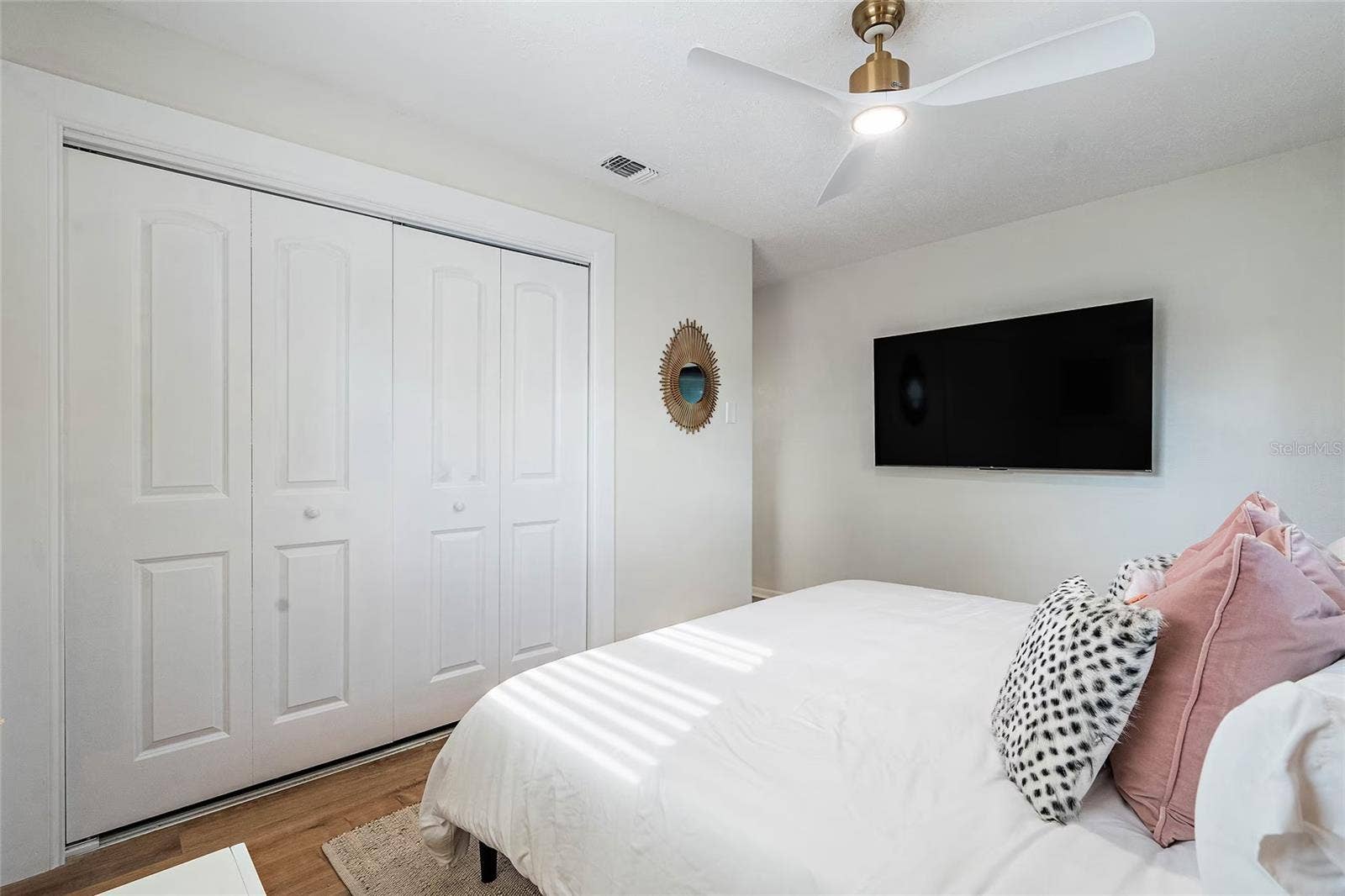 1655 LEISURE DRIVE, Clearwater, FL 33756 1655 LEISURE DRIVE, Clearwater, FL 33756