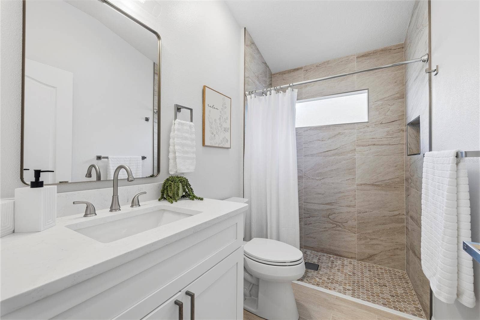 10416 MEADOW SPRING DRIVE, Tampa, FL 33647 Bathroom