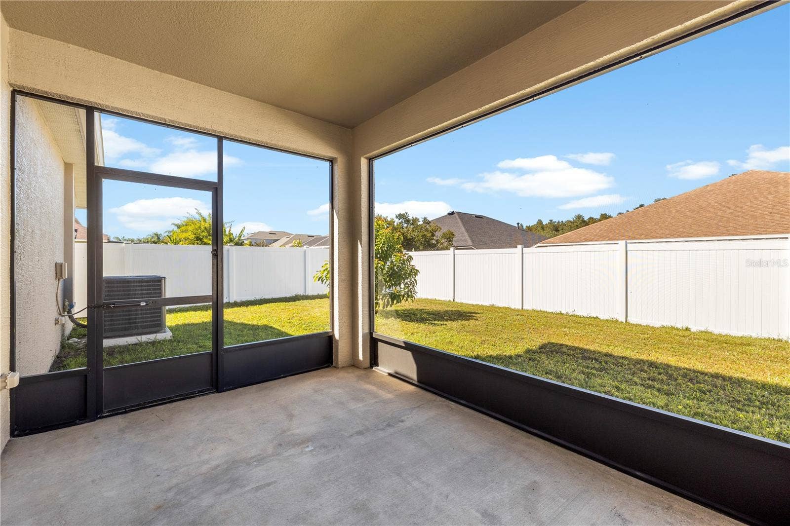 10416 MEADOW SPRING DRIVE, Tampa, FL 33647 Patio
