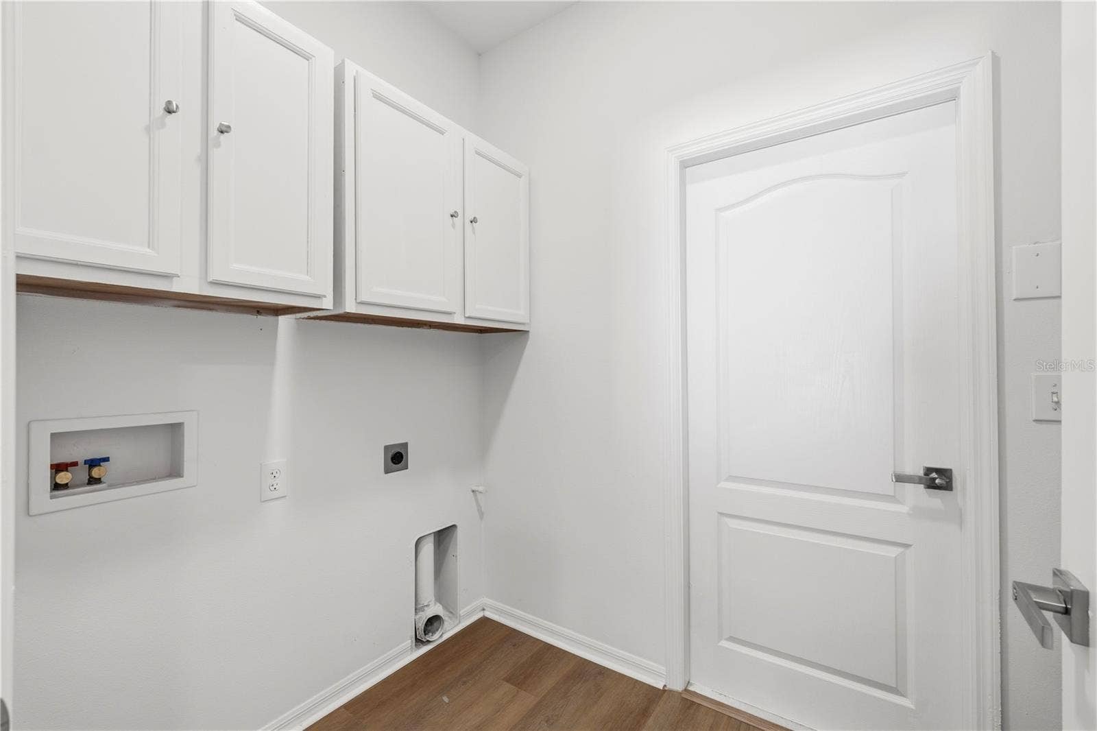 10416 MEADOW SPRING DRIVE, Tampa, FL 33647 Laundry Room