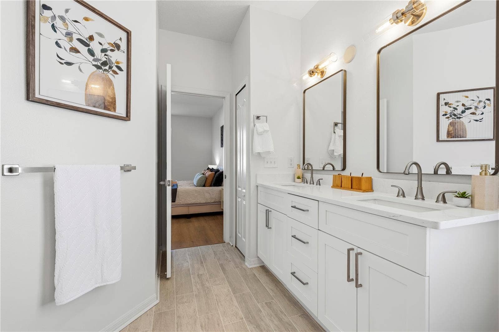 10416 MEADOW SPRING DRIVE, Tampa, FL 33647 Bathroom