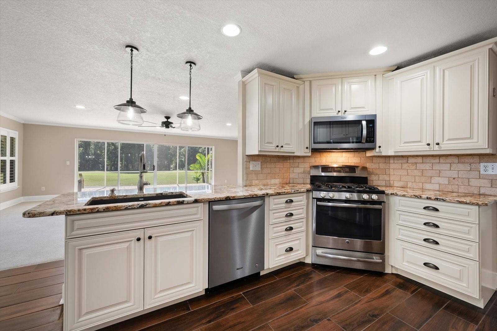 15872 SANCTUARY DRIVE, Tampa, FL 33647