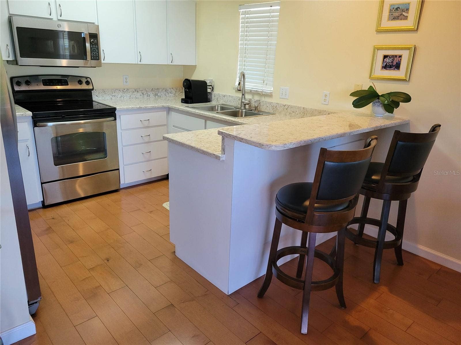 3301 W SHELL POINT ROAD, Ruskin, FL 33570 Kitchen