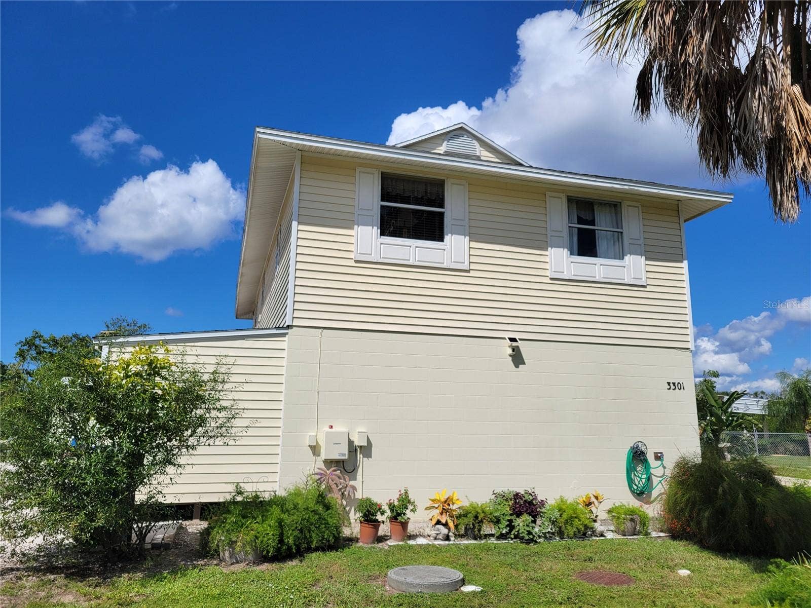 3301 W SHELL POINT ROAD, Ruskin, FL 33570 front