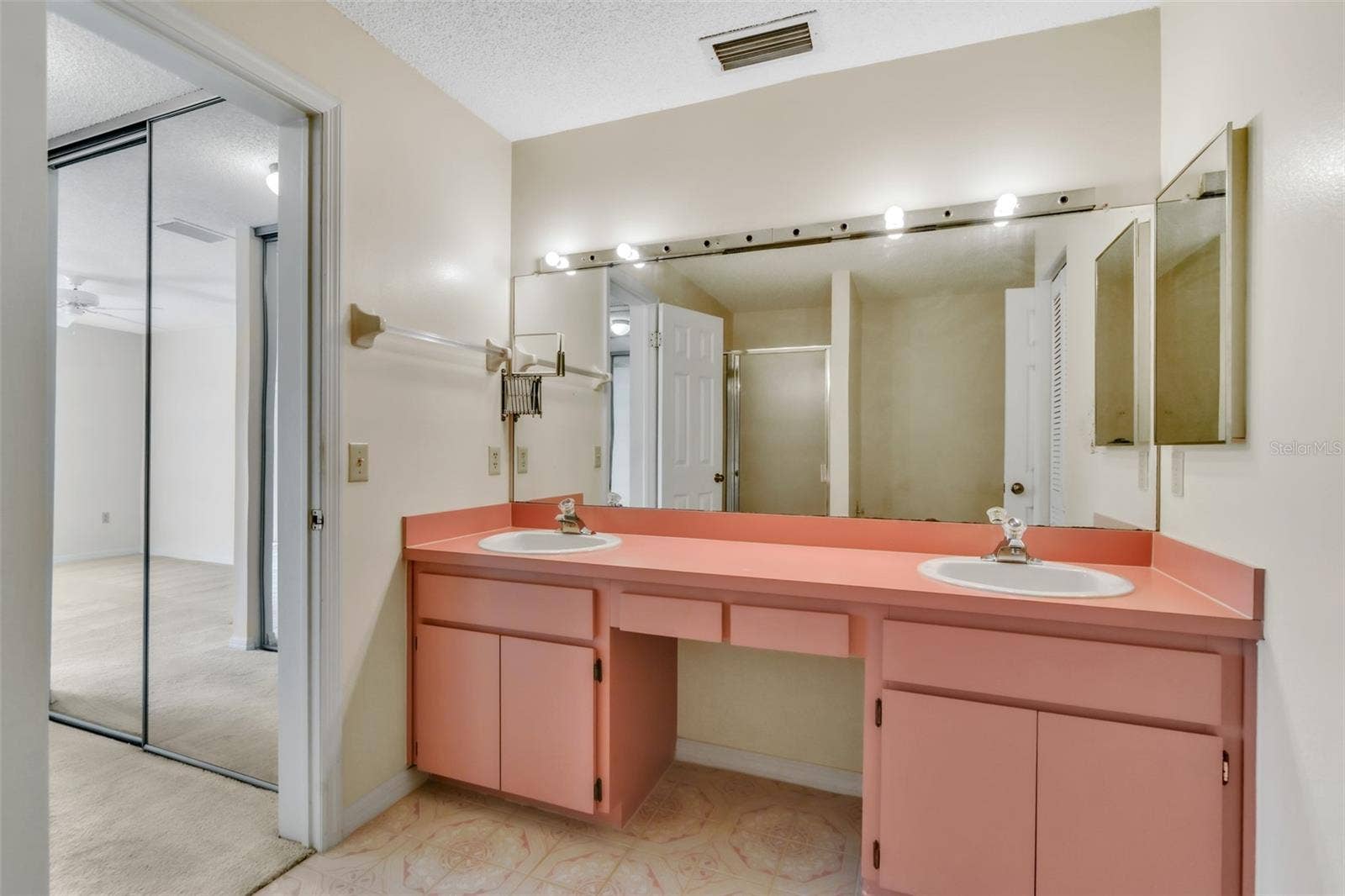 616 FAIRMONT AVENUE, #D, Safety Harbor, FL 34695 616 FAIRMONT AVENUE, #D, Safety Harbor, FL 34695