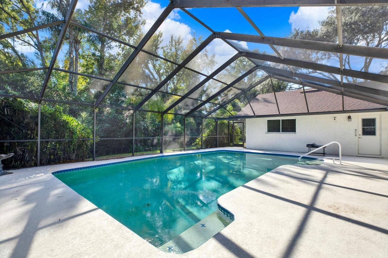 507 SURREY LANE, Lutz, FL 33549