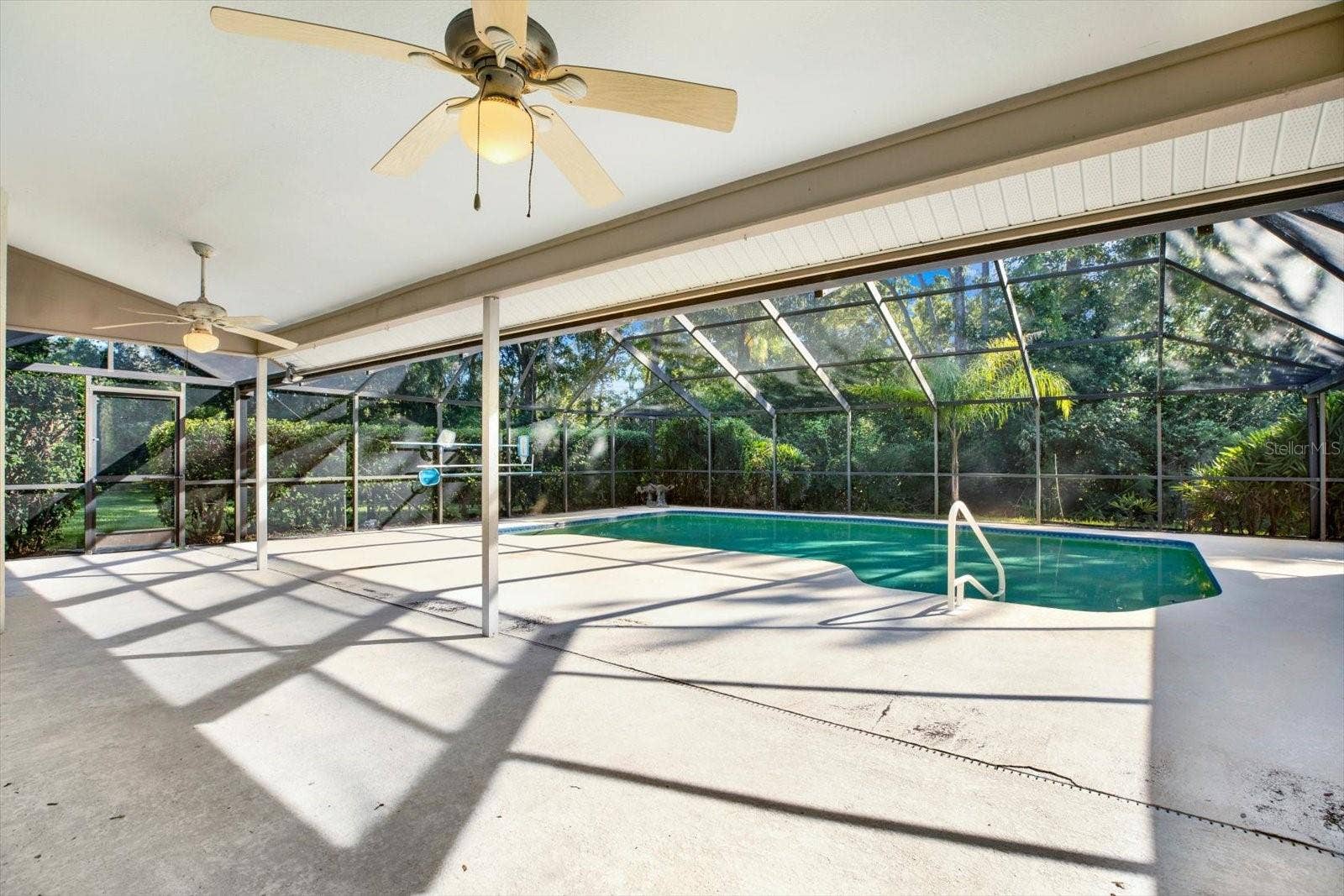 507 SURREY LANE, Lutz, FL 33549